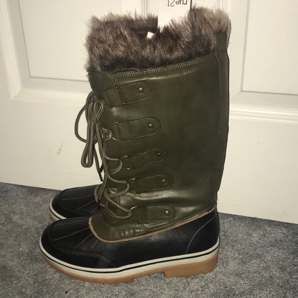 rue 21 duck boots